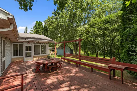 Exterior - 2912 N Oneida St, Appleton, WI 54911 photo 6 of 9