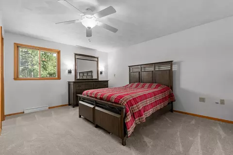 Bedroom - 2912 N Oneida St, Appleton, WI 54911 photo 1 of 7