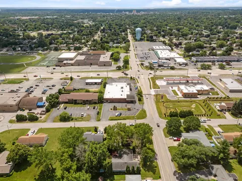 View/Area - 2912 N Oneida St, Appleton, WI 54911 photo 10 of 12