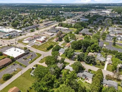 View/Area - 2912 N Oneida St, Appleton, WI 54911 photo 6 of 12