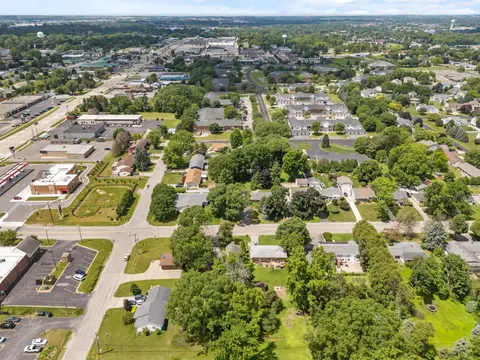View/Area - 2912 N Oneida St, Appleton, WI 54911 photo 9 of 12