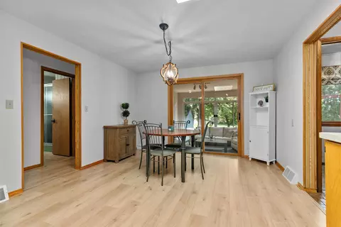 Dining - 2912 N Oneida St, Appleton, WI 54911 photo 1 of 2