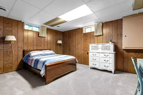 Bedroom - 2912 N Oneida St, Appleton, WI 54911 photo 6 of 7