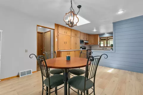 Dining - 2912 N Oneida St, Appleton, WI 54911 photo 2 of 2