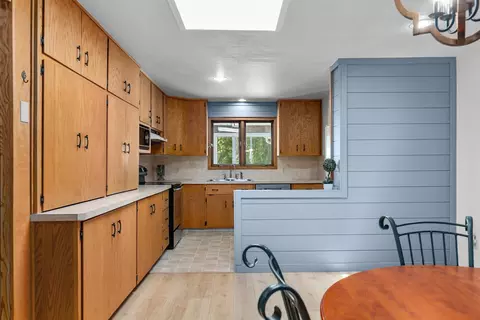 Kitchen - 2912 N Oneida St, Appleton, WI 54911 photo 1 of 5