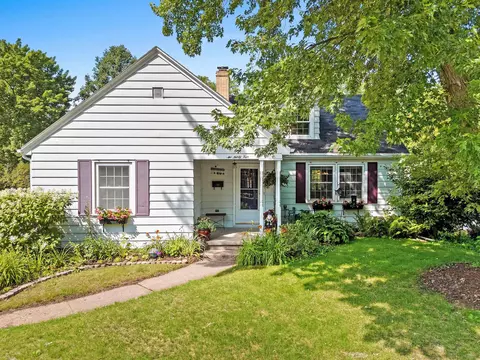 235 Summit St, Green Bay, WI 54301