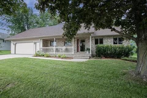 1205 Lewis St, Little Chute, WI 54140