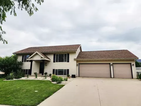 1091 County Road V, Fond Du Lac, WI 54935