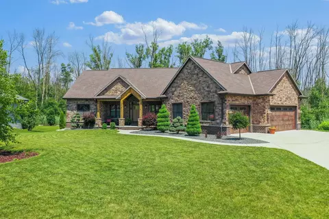 2012 N Gate Rd, Green Bay, WI 54313