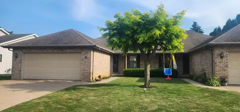 2921 W Creek Valley Ln, Appleton, WI 54914