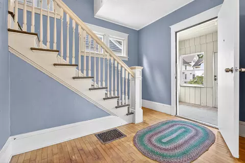 Entry Way - 544 N Union St, Appleton, WI 54911 photo 2 of 4