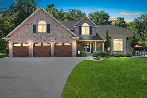 3380 Dickinson Rd, De Pere, WI 54115