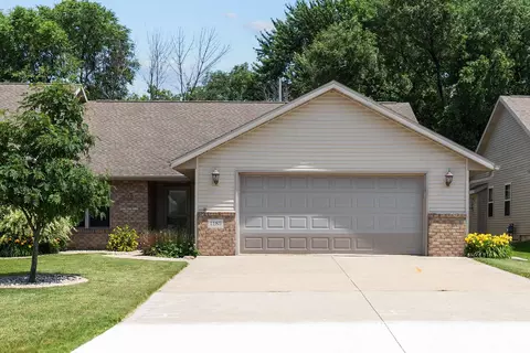 1185 Blakes Way, Menasha, WI 54952