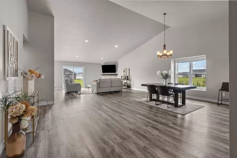 5702 N Yosemite Ln, Appleton, WI 54913 photo 6