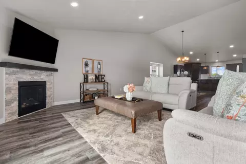 5702 N Yosemite Ln, Appleton, WI 54913 photo 19