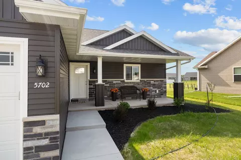 5702 N Yosemite Ln, Appleton, WI 54913 photo 4
