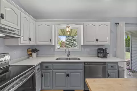 n150 Briarwood Drive, Appleton, WI 54915 photo 8