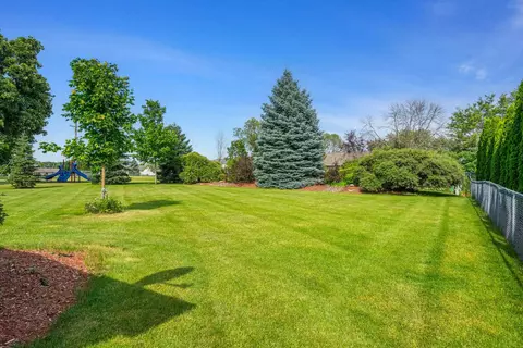 n150 Briarwood Drive, Appleton, WI 54915 photo 3