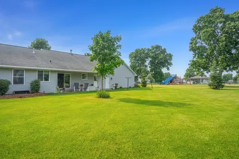 n150 Briarwood Drive, Appleton, WI 54915 photo 4