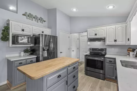 n150 Briarwood Drive, Appleton, WI 54915 photo 9