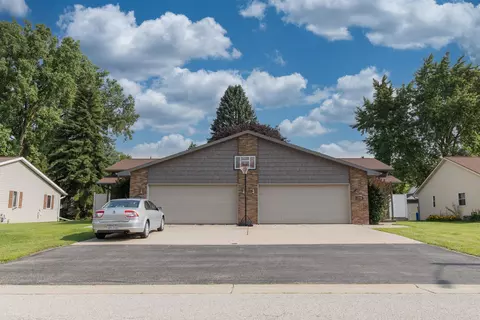 2748 Parkmoor Ct, Appleton, WI 54914
