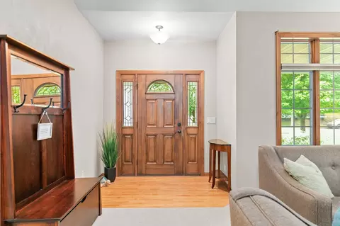 Entry Way - 4734 N Providence Ave, Appleton, WI 54913 photo 1 of 2