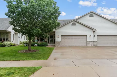 Exterior - 4734 N Providence Ave, Appleton, WI 54913 photo 1 of 6