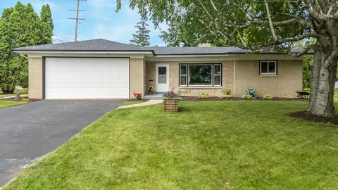 640 W Sunset Ave, Appleton, WI 54911