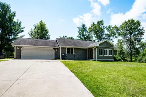 w6531 Woods Road, Shawano, WI 54166