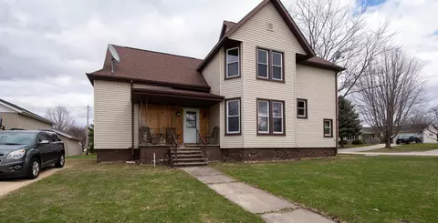 155 Gilson Ave, Oakfield, WI 53065
