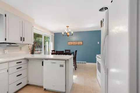 1312 N Viola St, Appleton, WI 54911 photo 11