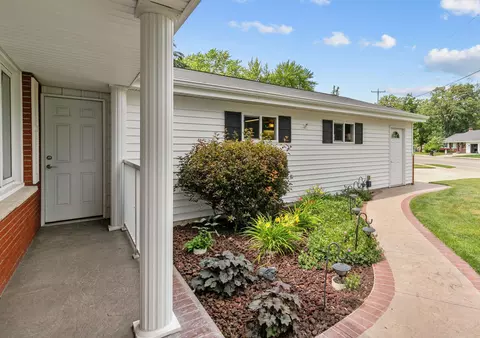 1525 E John St, Appleton, WI 54915 photo 3