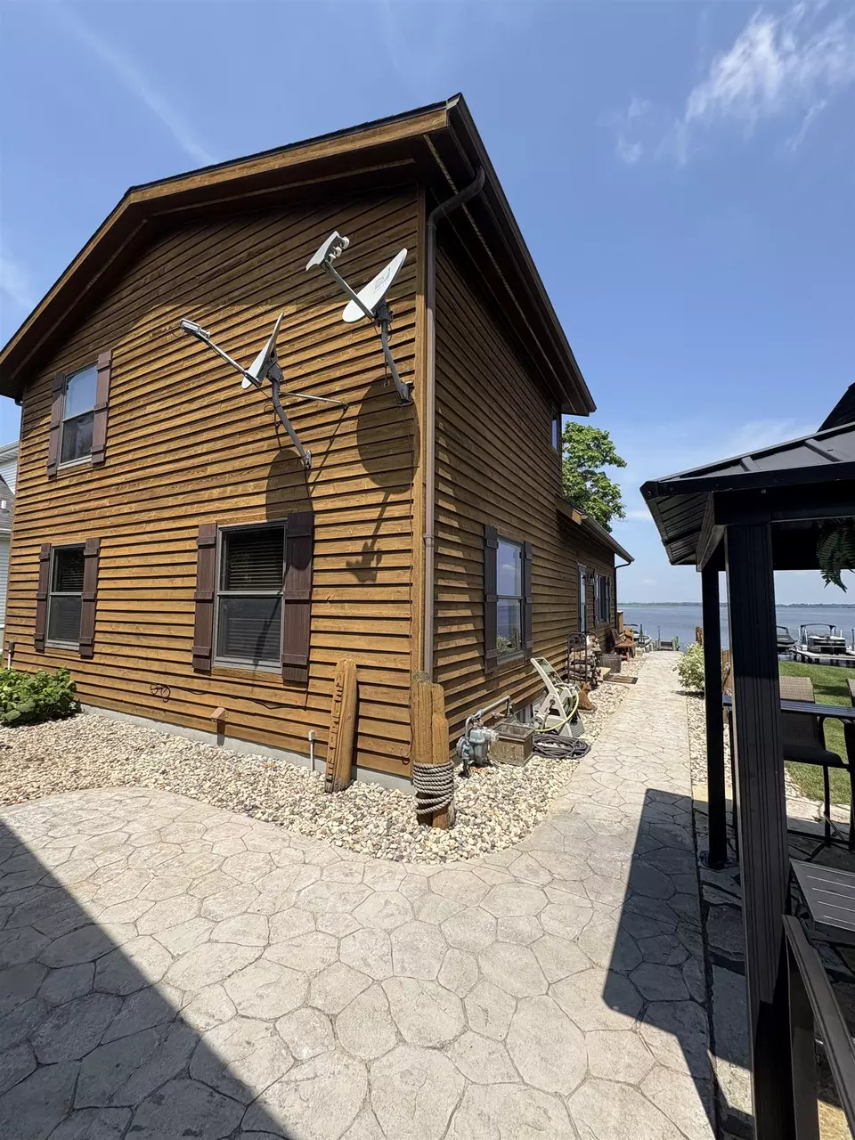  7084 Krohn Rd, Winneconne, WI 54986 photo 2