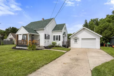 Exterior - 1336 E Amelia St, Appleton, WI 54911 photo 2 of 6