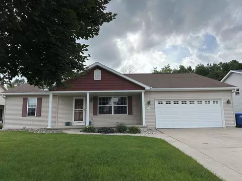 2330 Ladybird Dr, Neenah, WI 54956