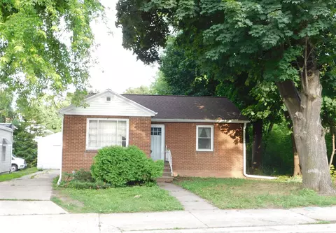 107 S Oneida St, Green Bay, WI 54303
