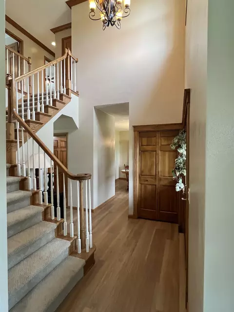 Entry Way - 6 Green Haven Ct, Appleton, WI 54911 photo 1 of 1