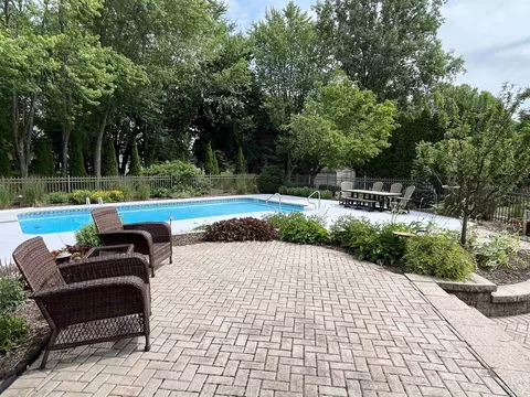 Exterior - 6 Green Haven Ct, Appleton, WI 54911 photo 1 of 5