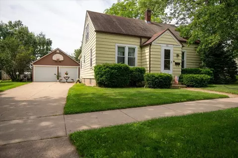 292 E Liberty St, Berlin, WI 54923