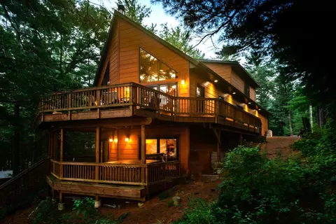 w4622 South Pearl Lake Road, Redgranite, WI 54970
