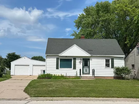528 Collette Ave, Green Bay, WI 54304