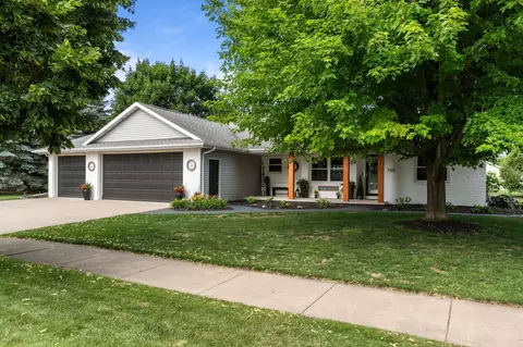 728 Lang Way, Kimberly, WI 54136