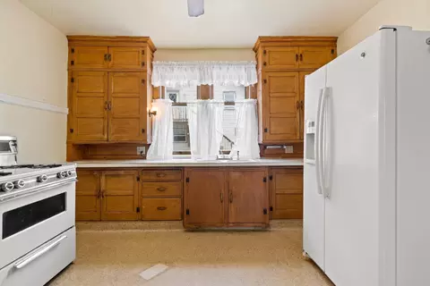 Kitchen - 215 N State St, Appleton, WI 54911 photo 2 of 3