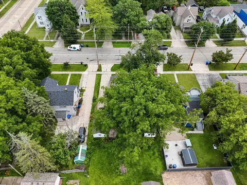 View/Area - 215 N State St, Appleton, WI 54911 photo 5 of 6