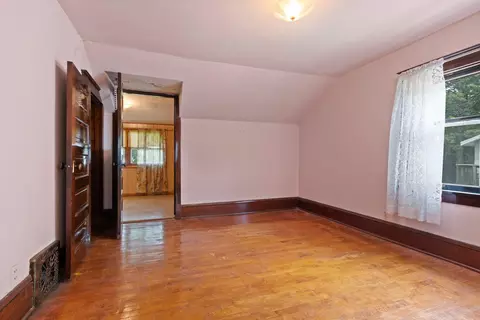 Bedroom - 215 N State St, Appleton, WI 54911 photo 6 of 8