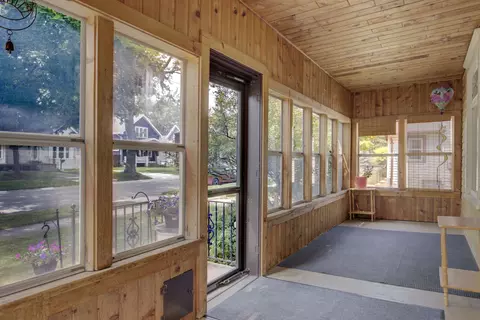 914 W 4th St, Appleton, WI 54914 photo 5