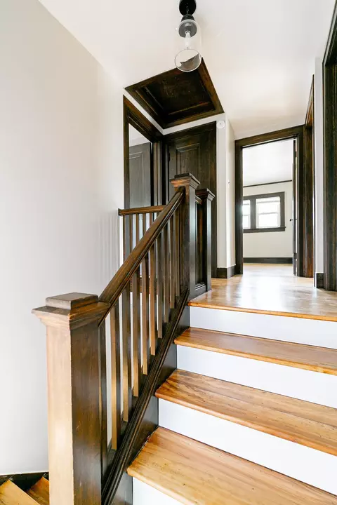 Entry Way - 1139 W Summer St, Appleton, WI 54914 photo 4 of 4
