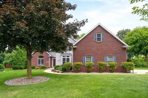 2143 Barrow Way, Neenah, WI 54956