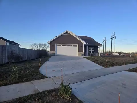 2414 Whispering Wind Ln, Howard, WI 54303