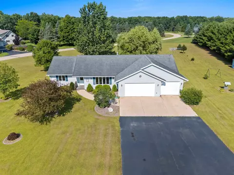 n2763 Pioneer Road, Clintonville, WI 54929